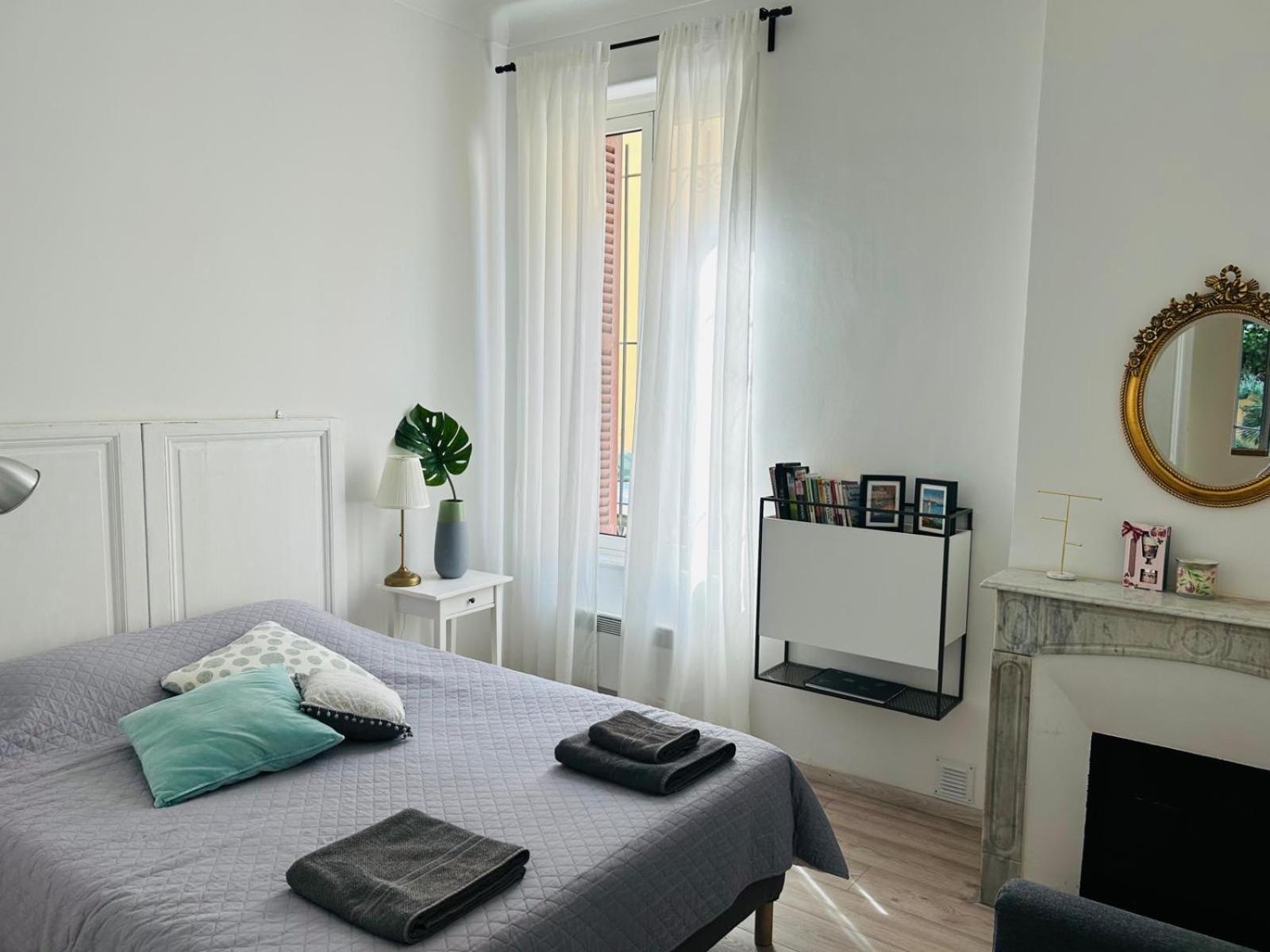 Charmante 3 Zimmer, Stadtwohnung Menton Dış mekan fotoğraf